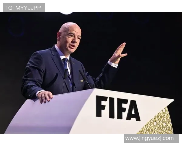 黑色足球四号球星是谁揭秘 足球场上的神秘巨星与传奇故事